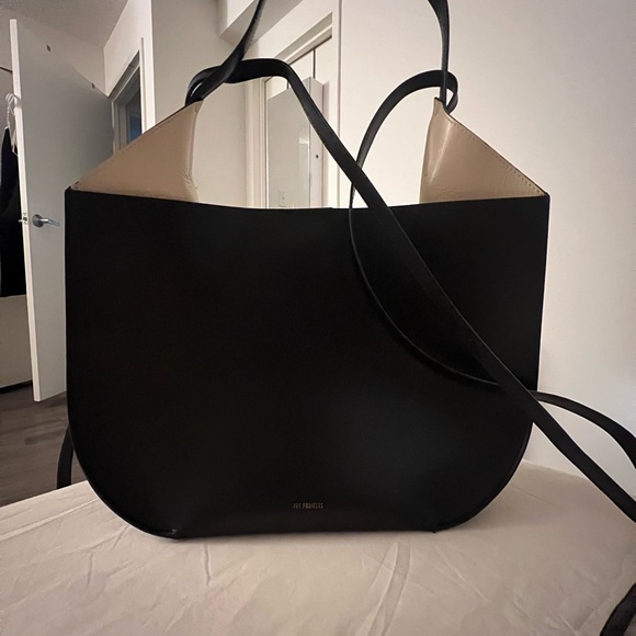 REE Project Helene Black Bag - Picture 6 of 11